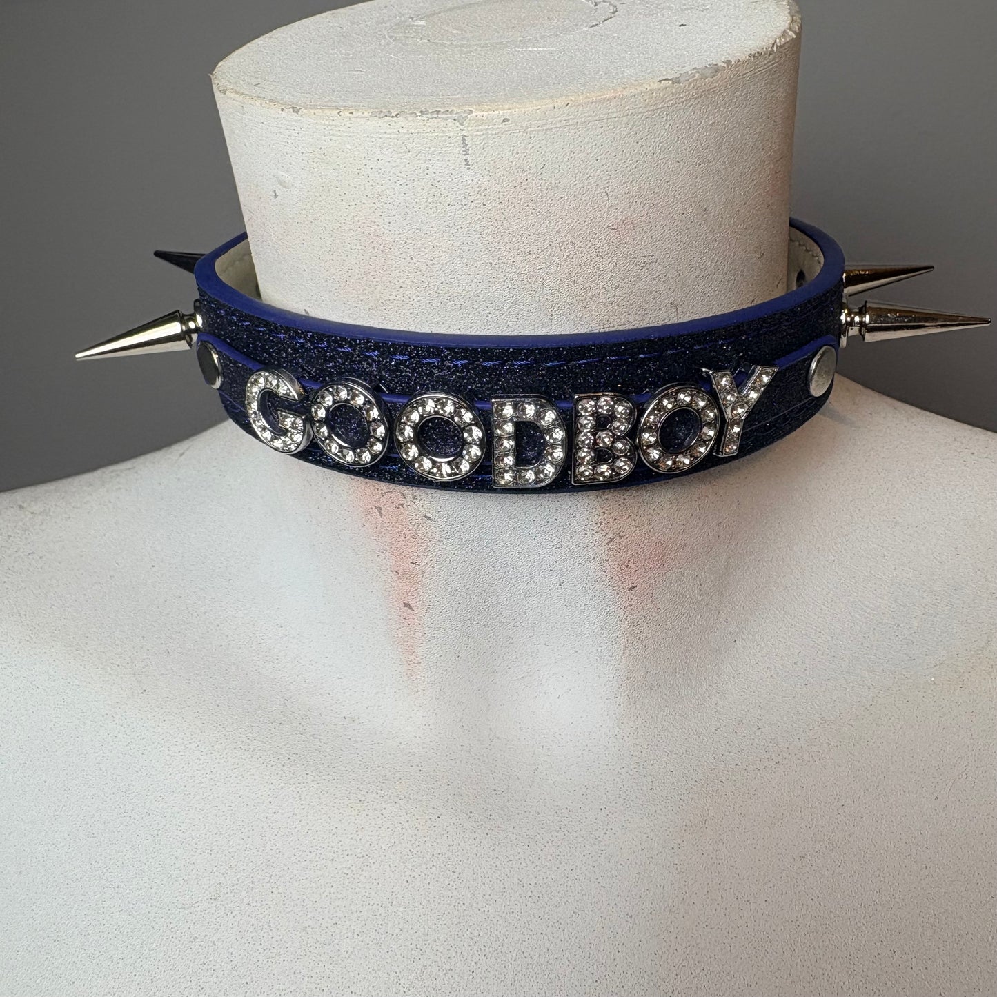 Chocker con scritta “good boy”