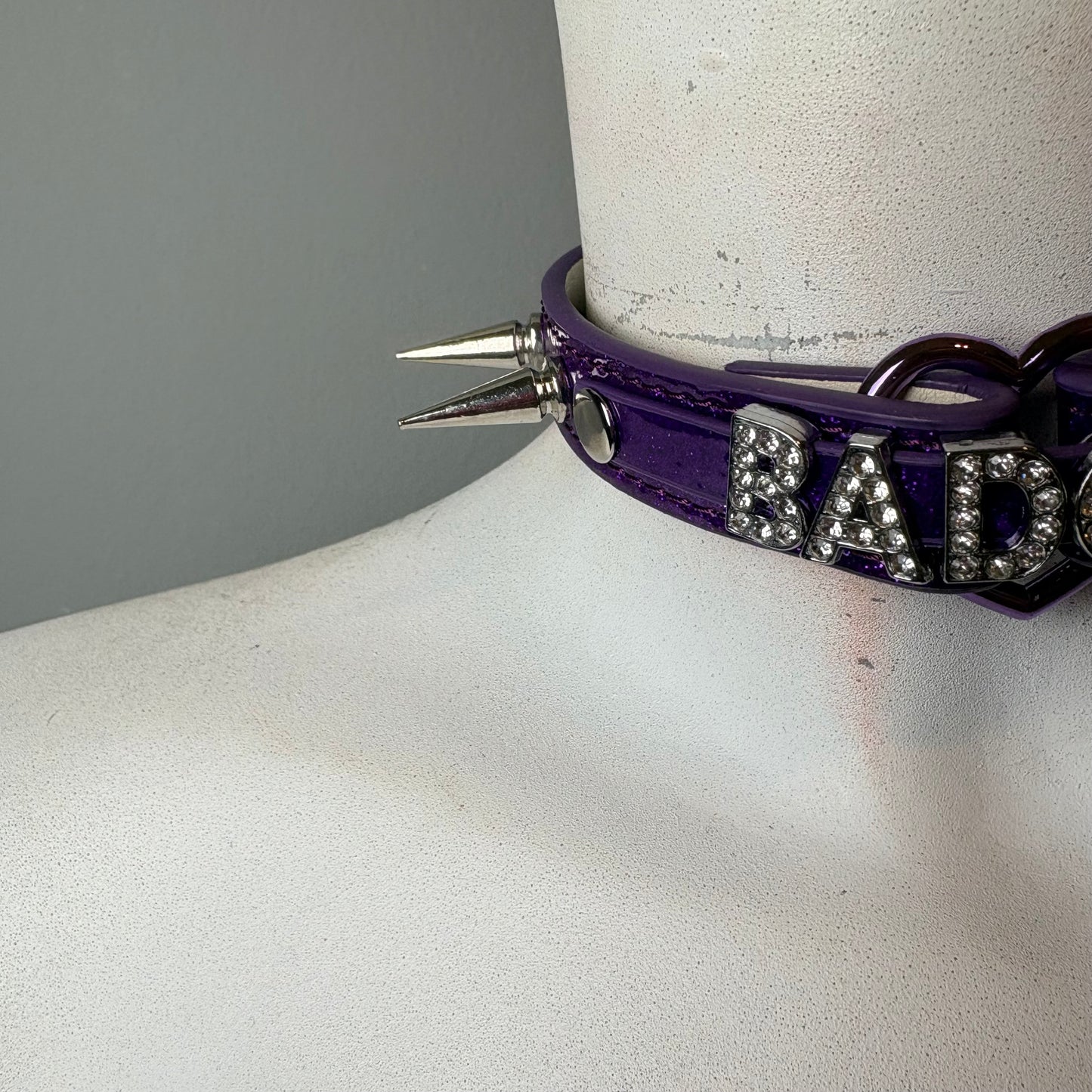 Chocker “Bad girl” + guinzaglio