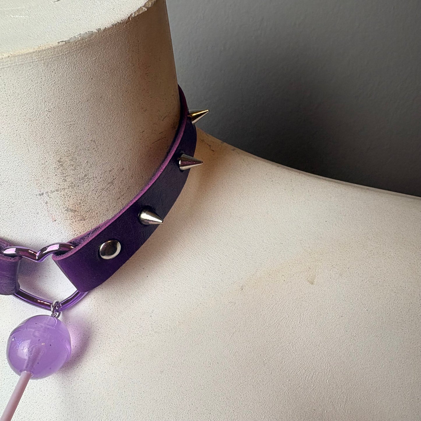 Chocker lollypop nero o viola