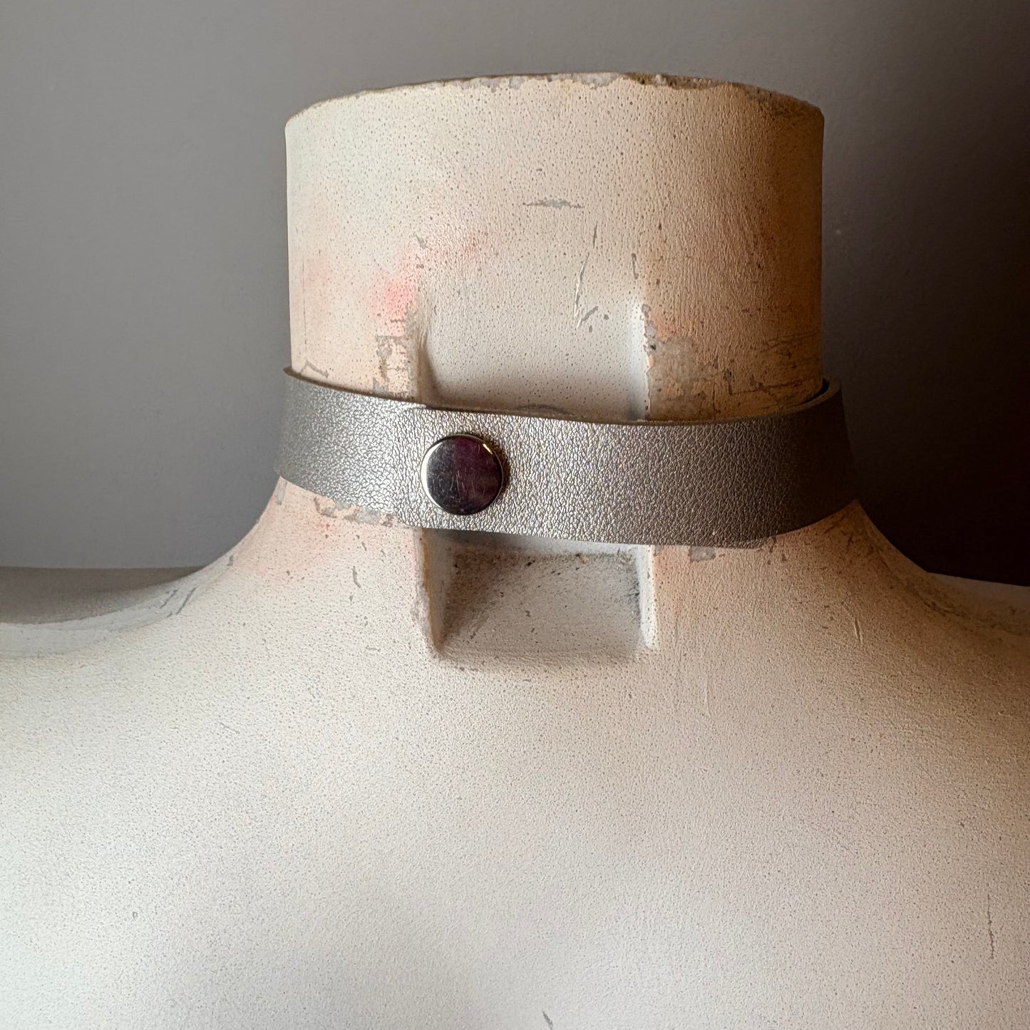 Chocker argento con croce