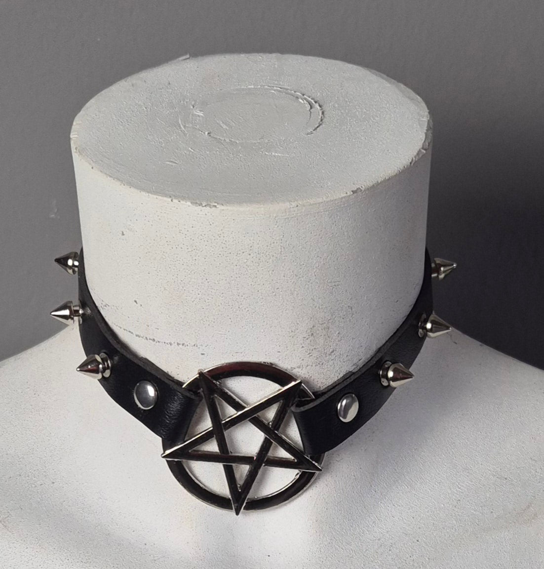 Pentacolo borchie piccole