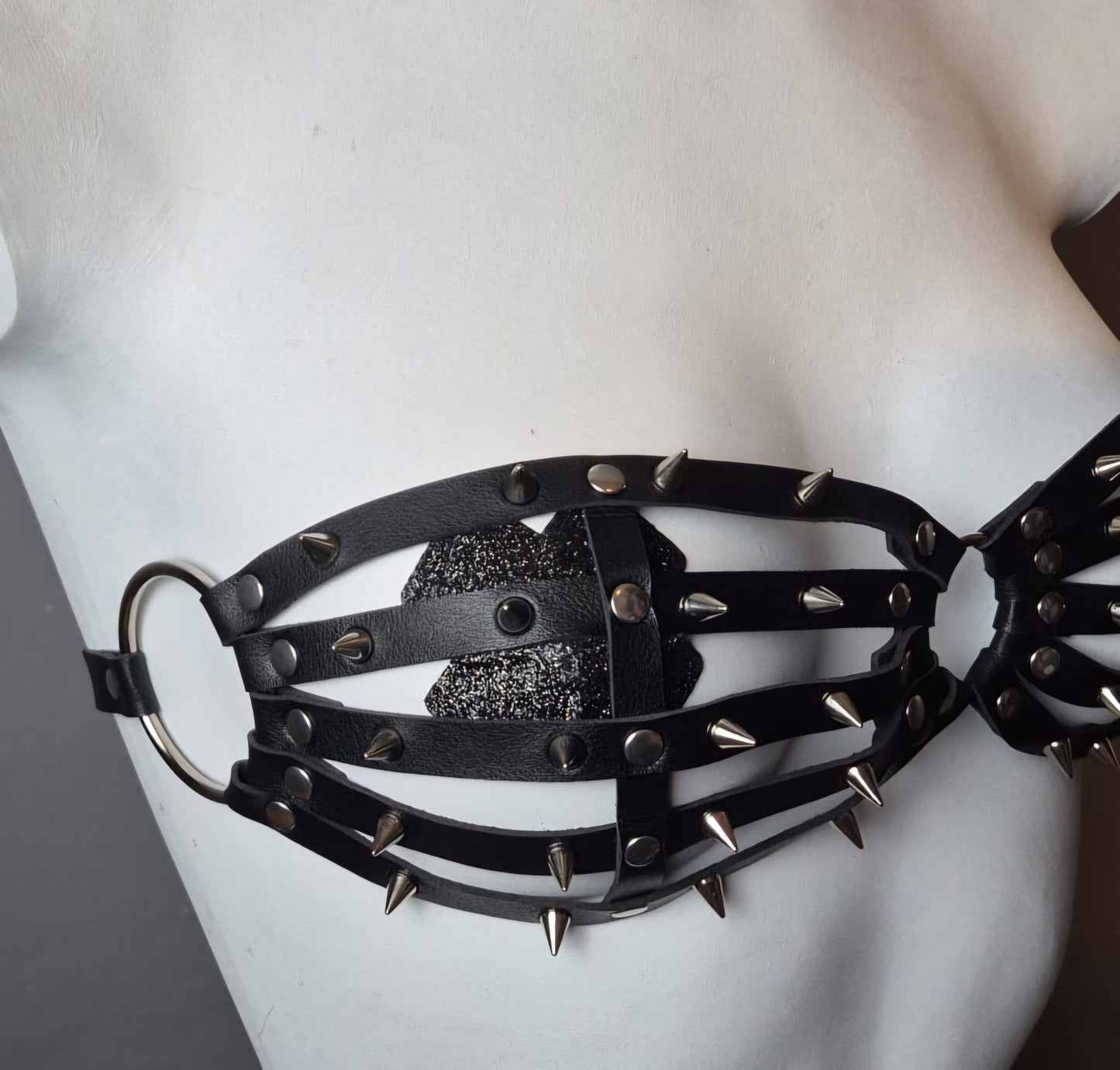 Harness a forma di reggiseno