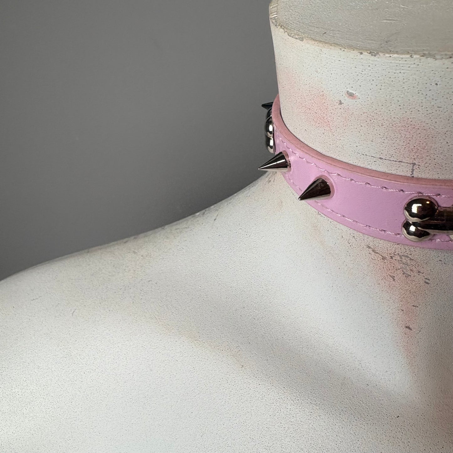 Collana rosa girocollo