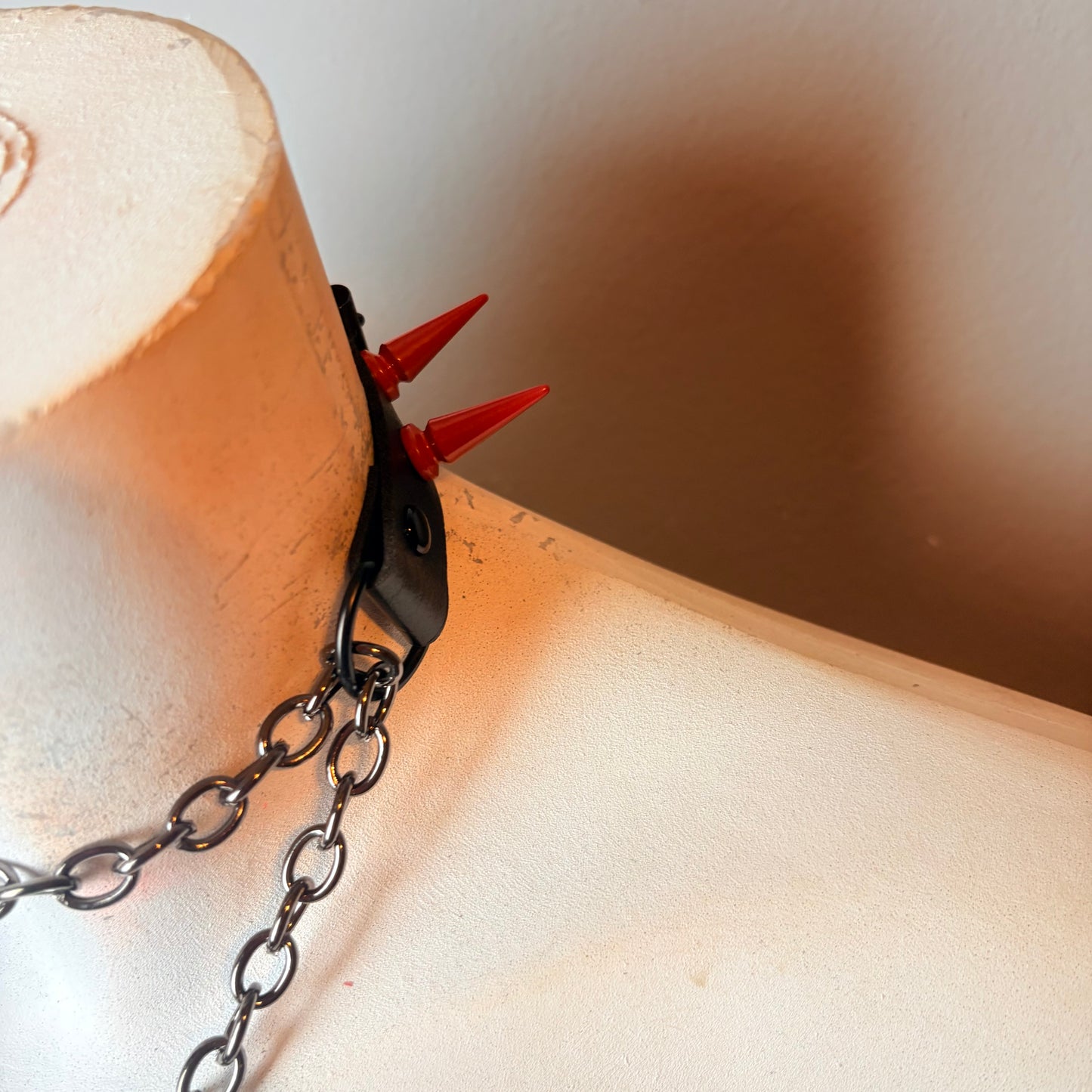 Chocker con lucchetto a cuore