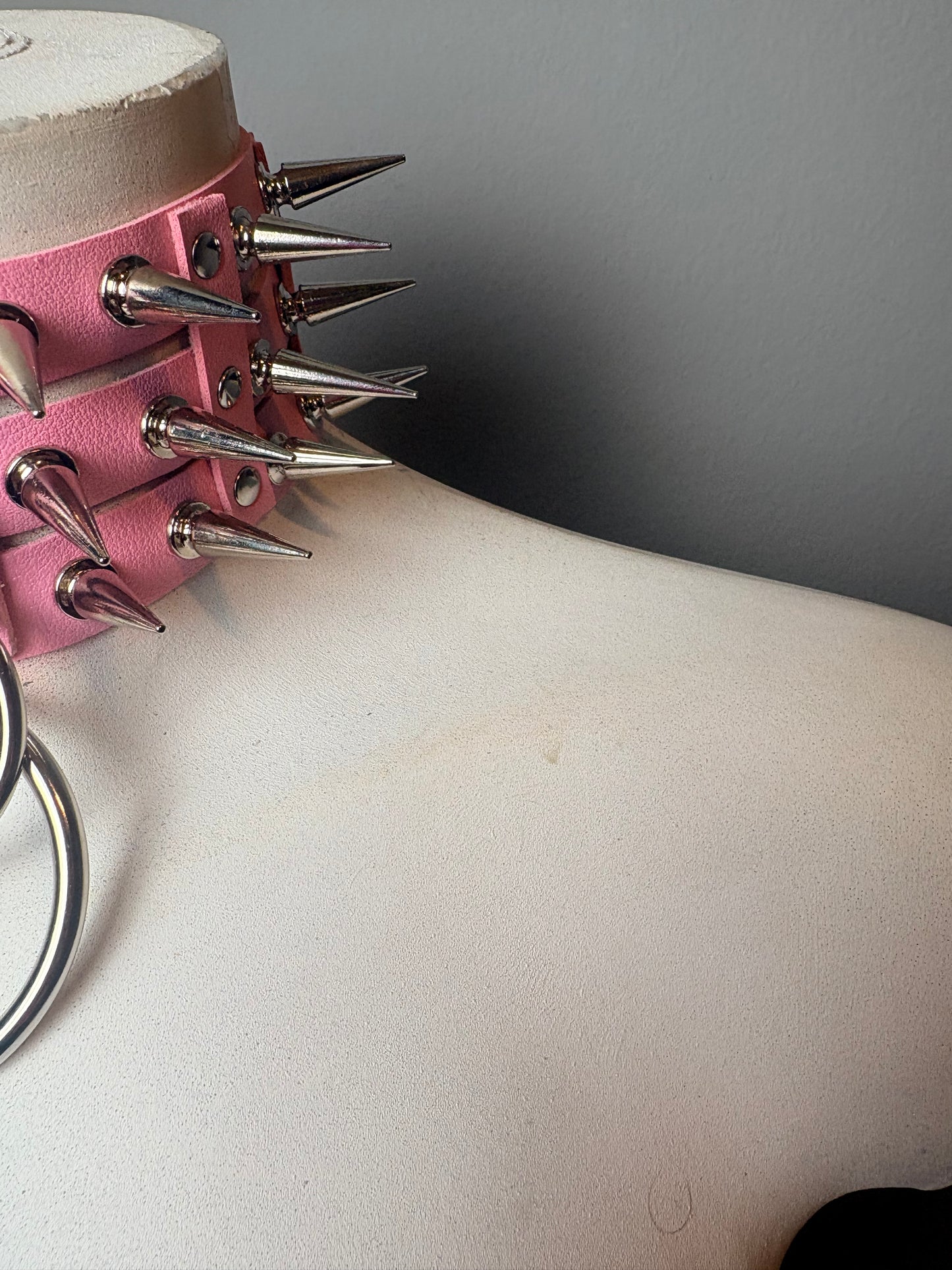 Chocker rosa extreme triplo giro