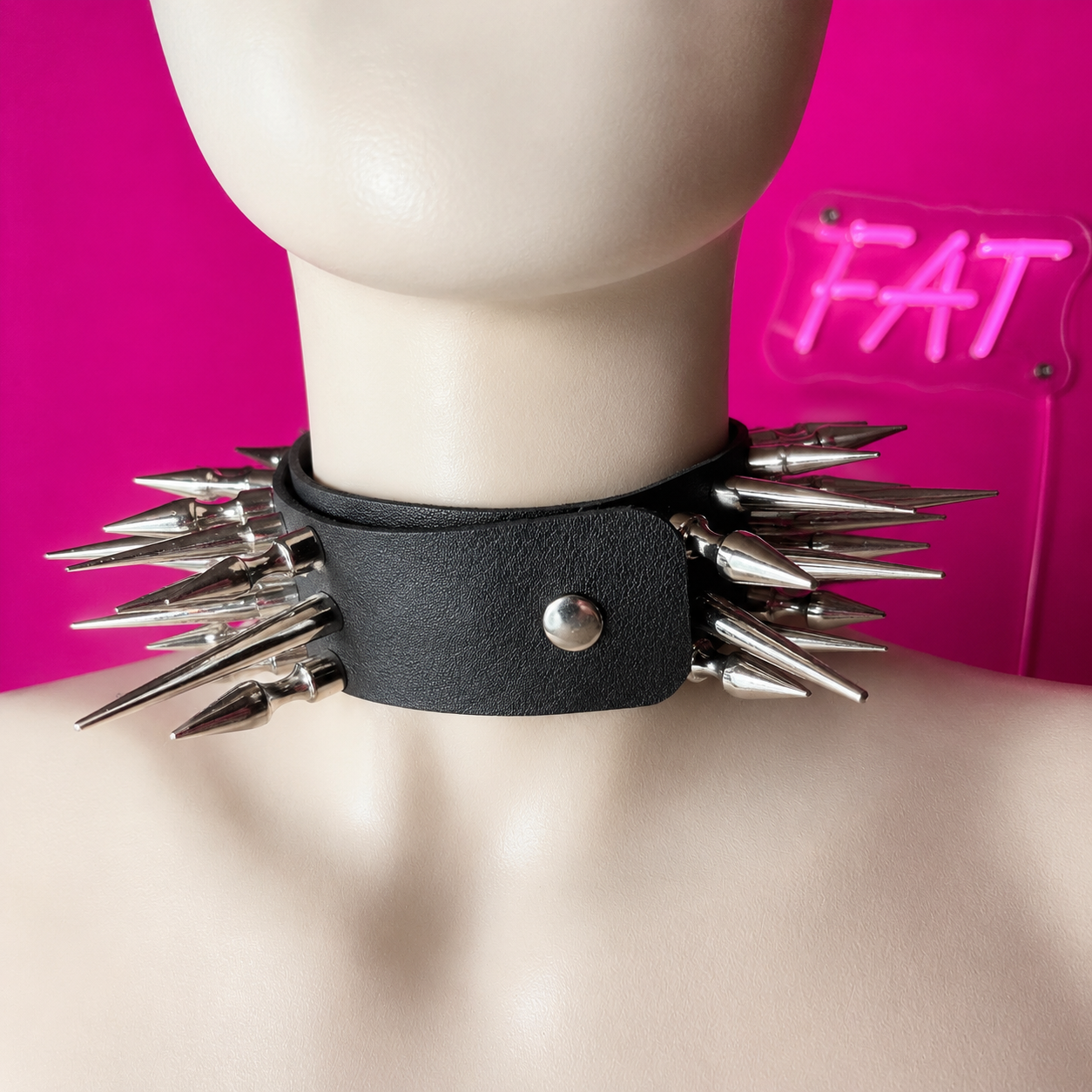 Chocker extreme con borchie lunghi