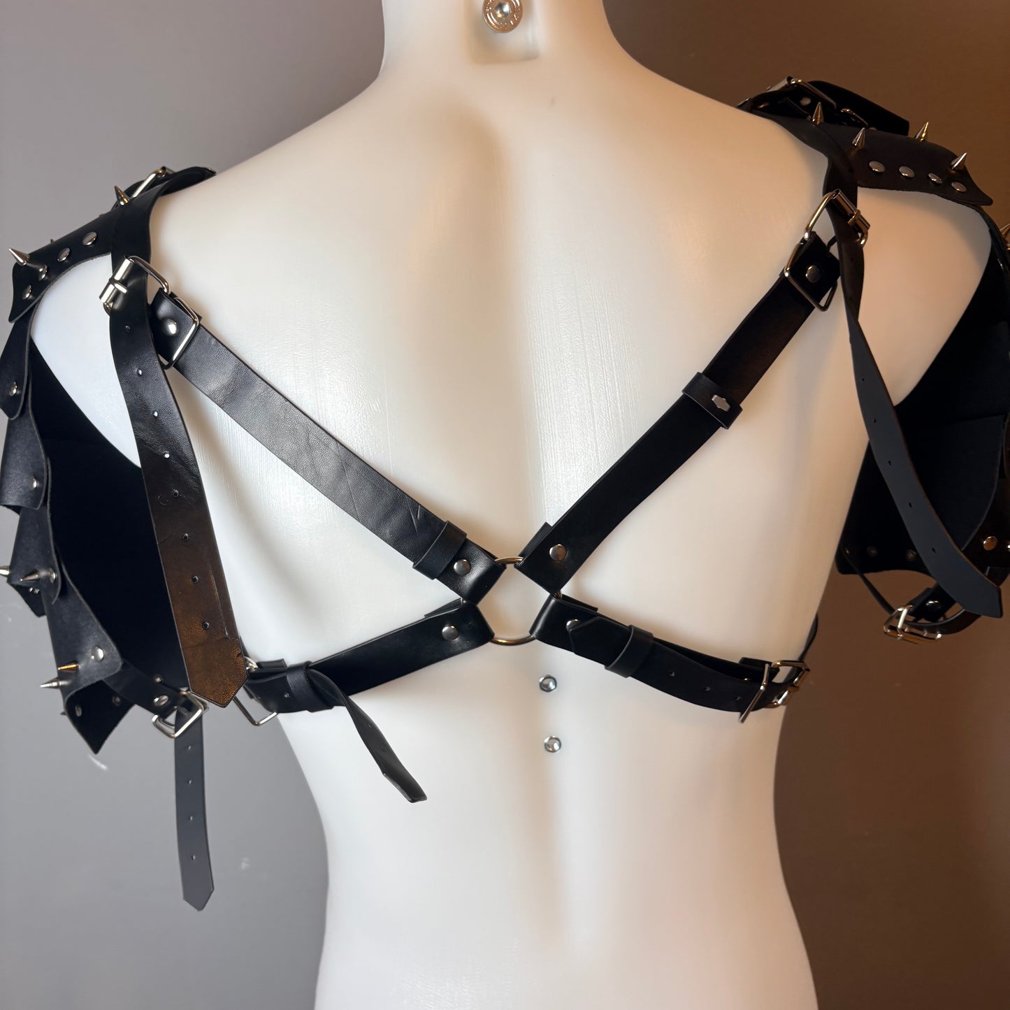 Harness da petto stile Armatura