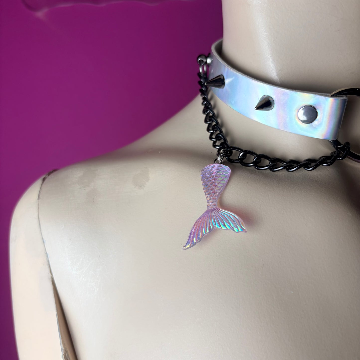 Chocker con code di sirene