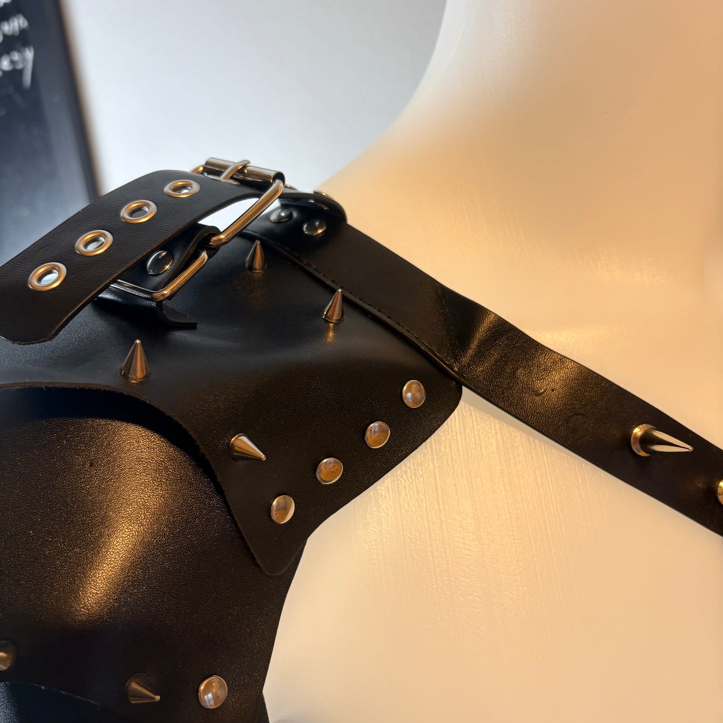 Harness da petto stile Armatura