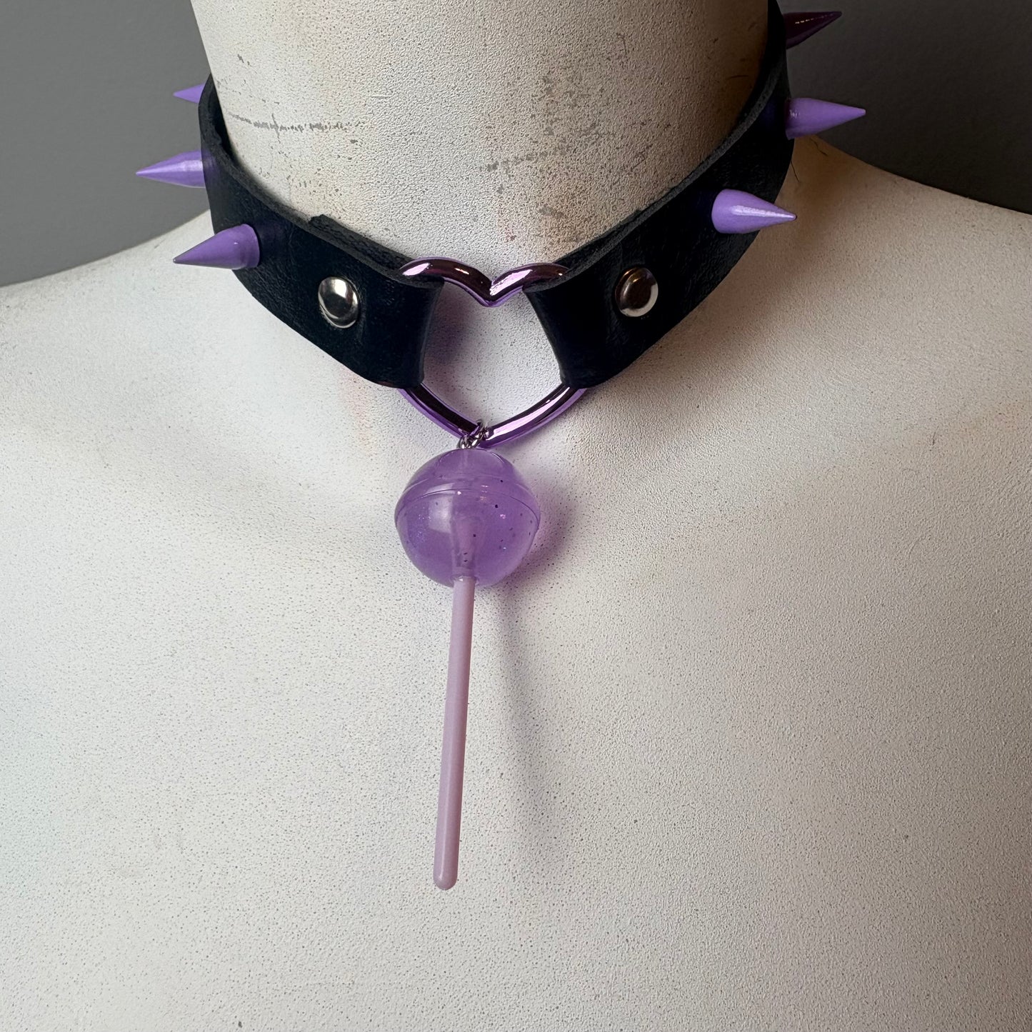 Chocker lollypop nero o viola