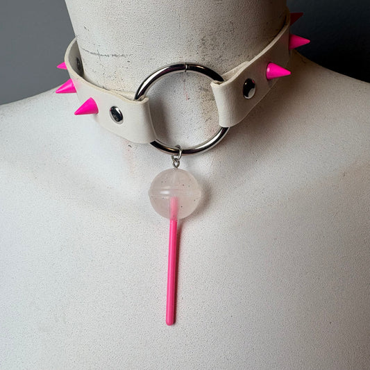 Chocker lollypop con borchie rosa