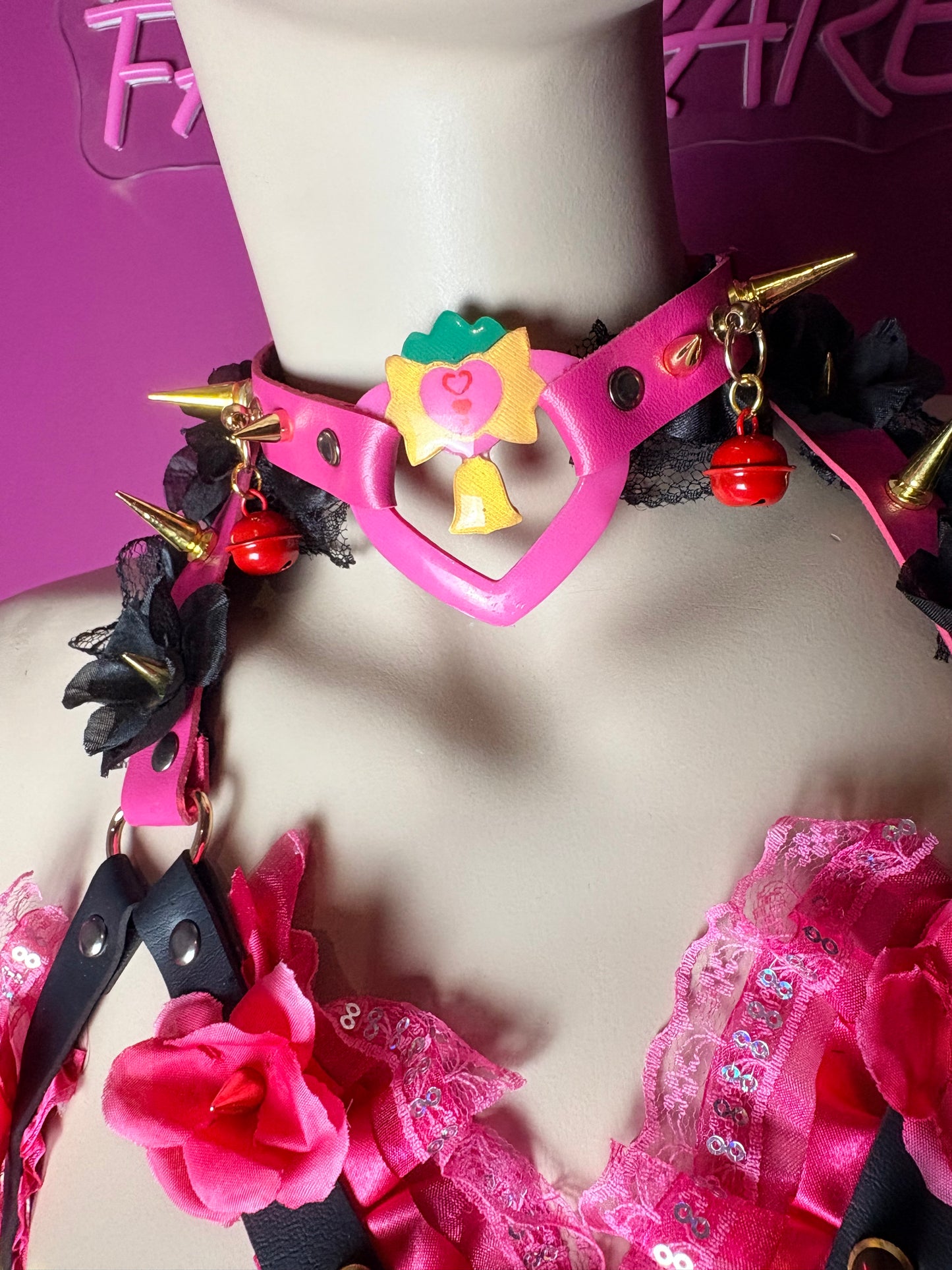 Harness ispirato a MewBerry
