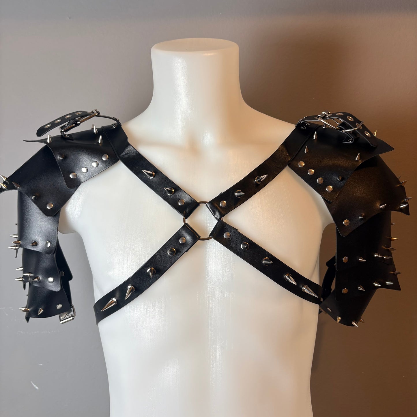 Harness da petto stile Armatura