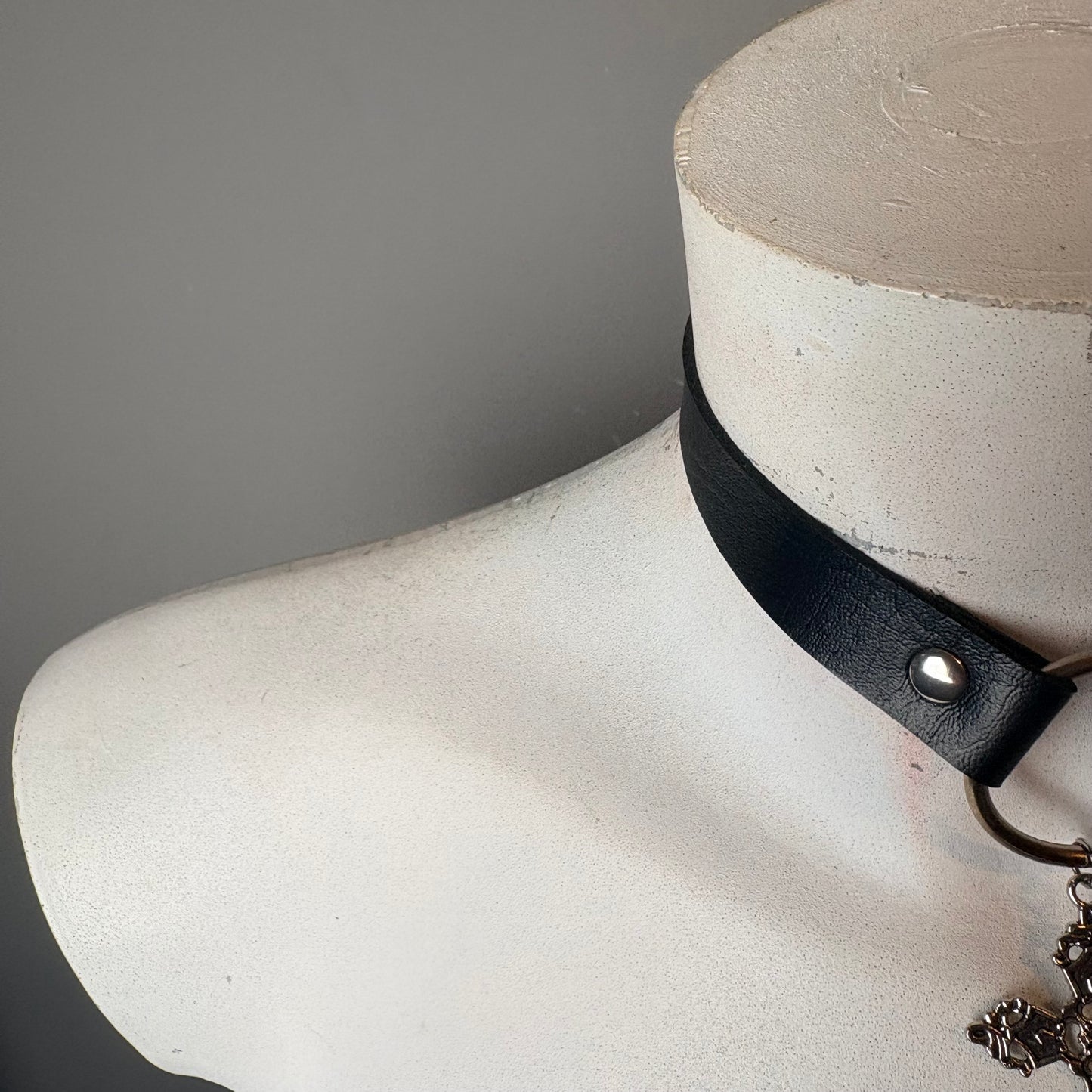 Chocker bicolore rosso e nero