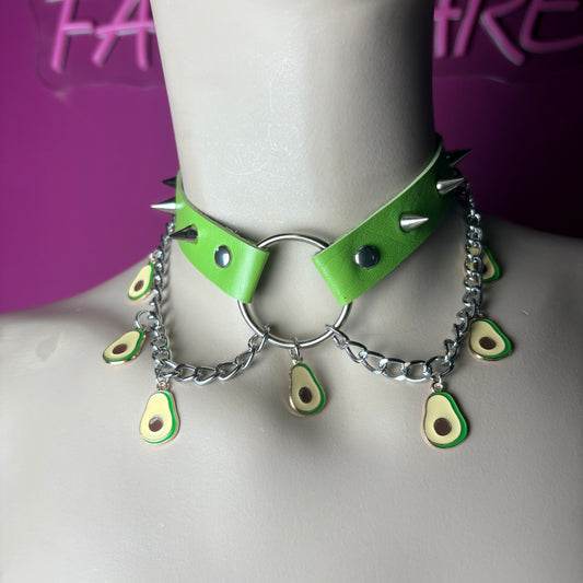 Chocker verde con avocado