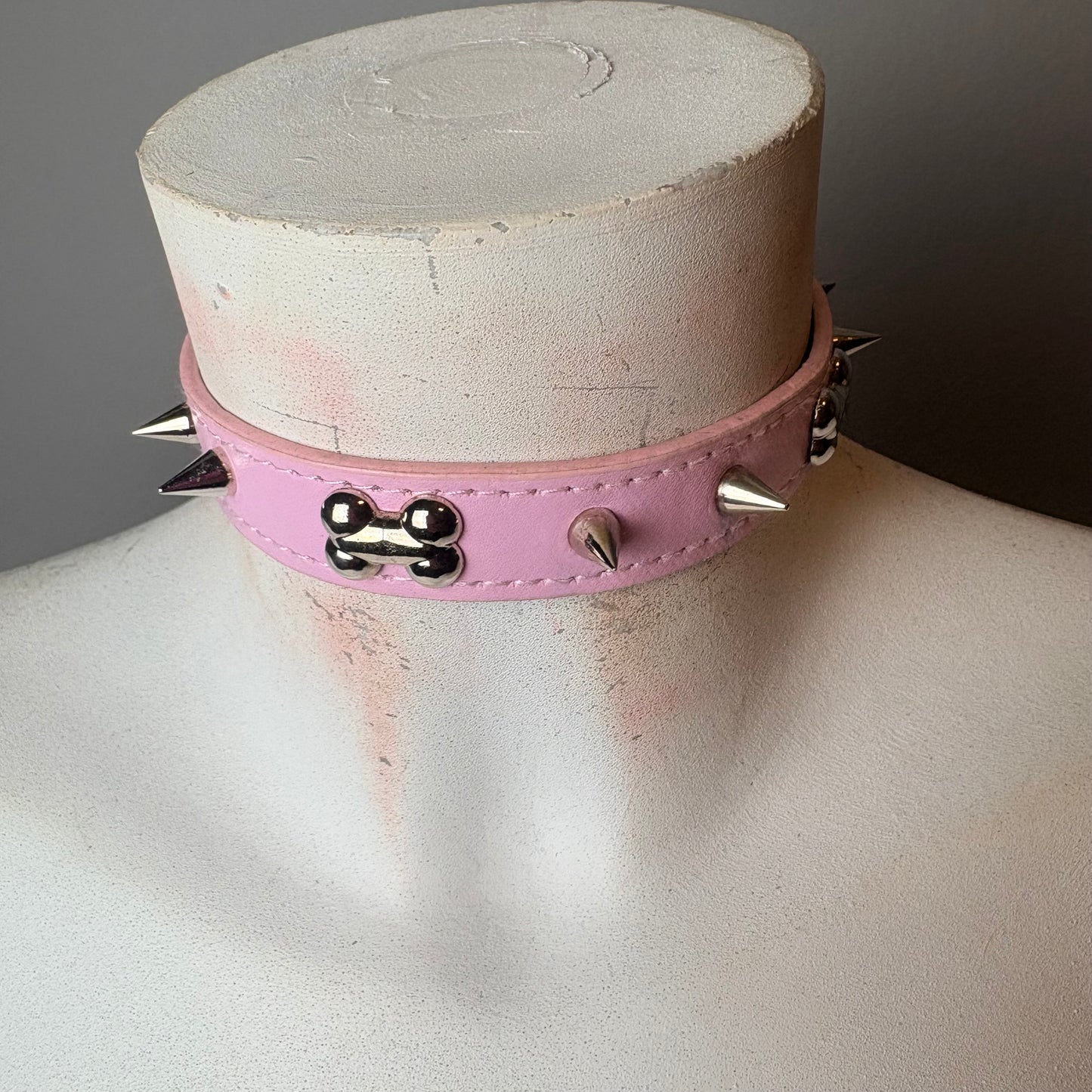 Collana rosa girocollo