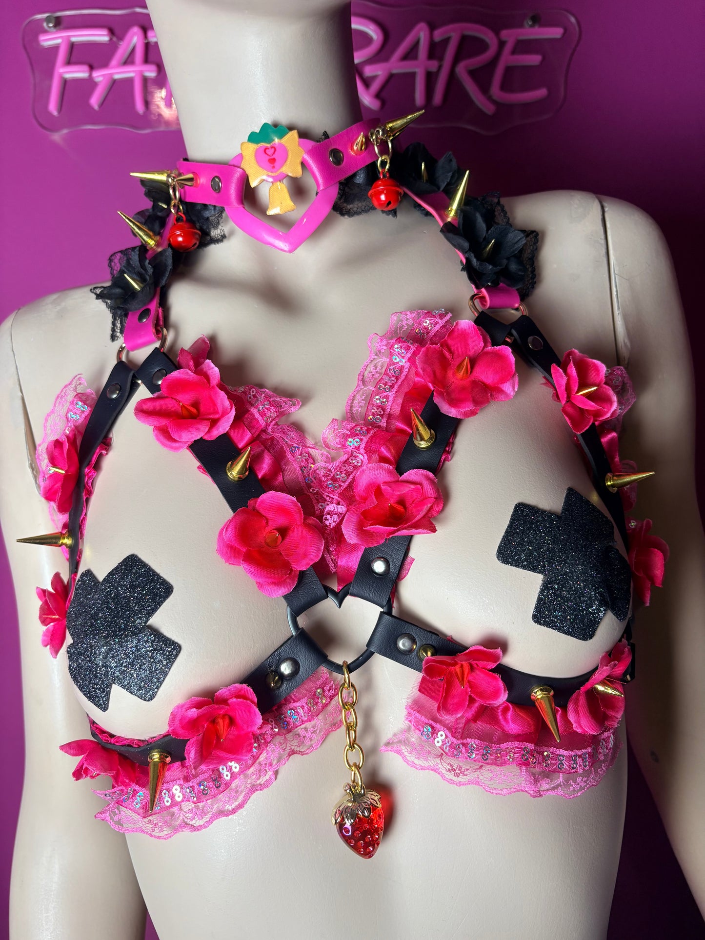 Harness ispirato a MewBerry