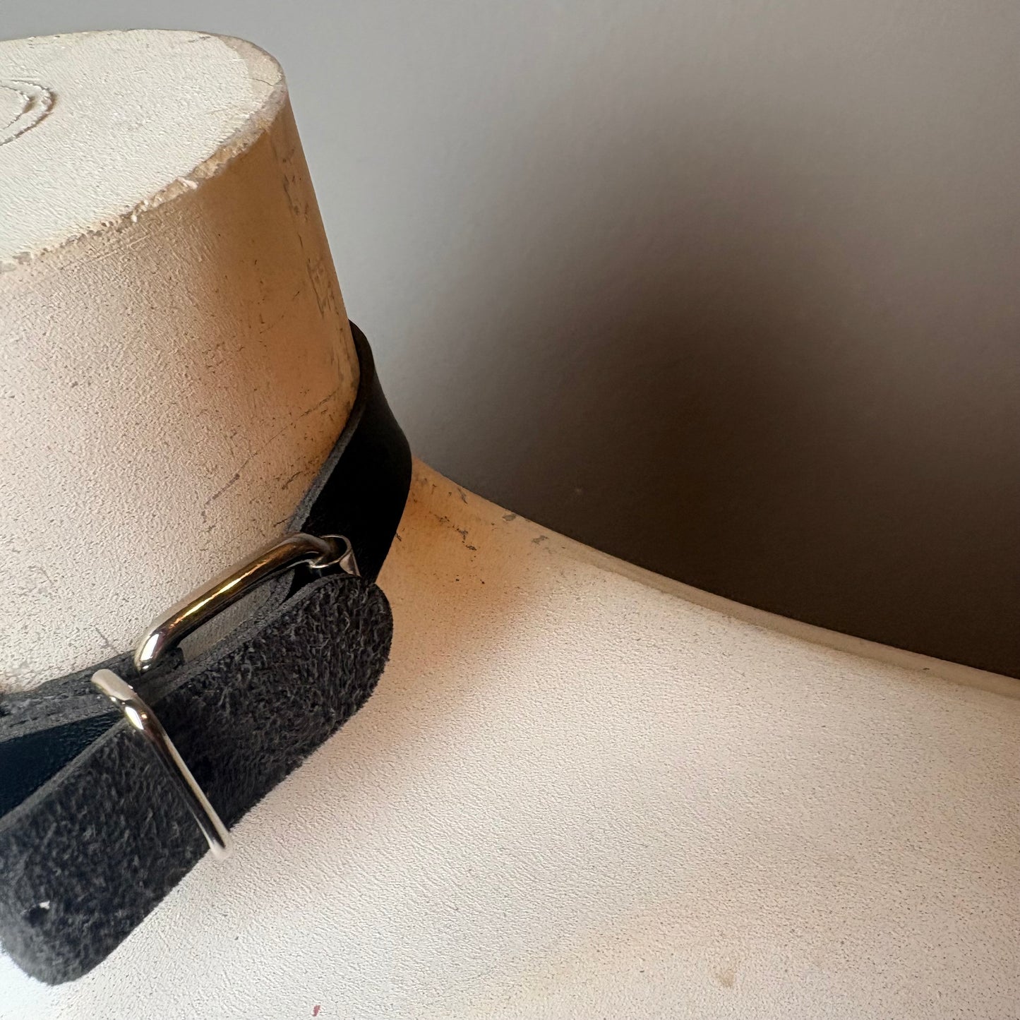 Chocker nero con cerchio