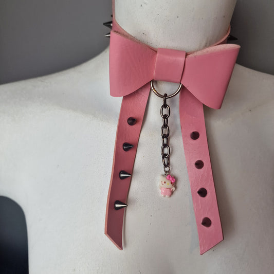 Chocker a forma di fiocco