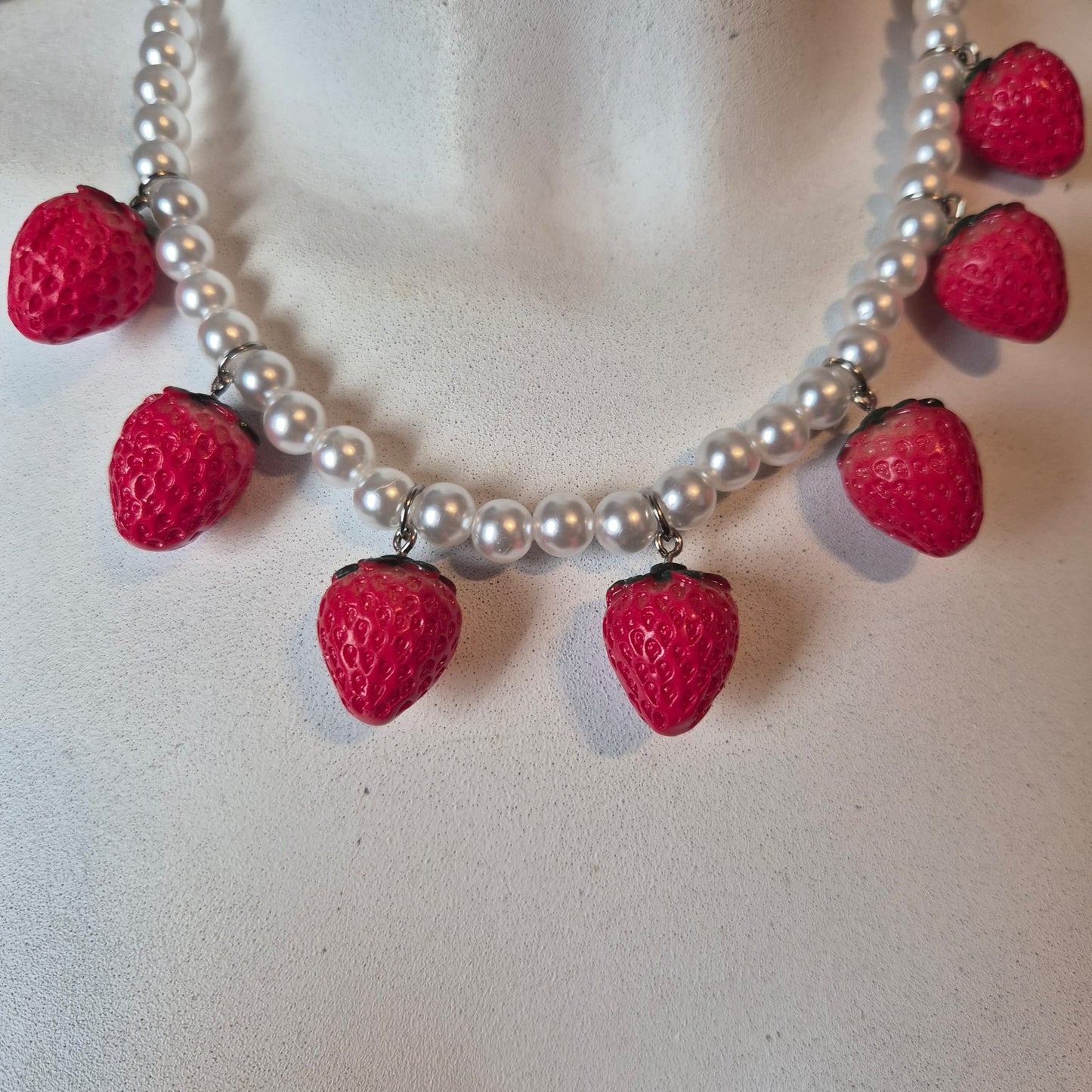 Collana con perline e fragole 🍓