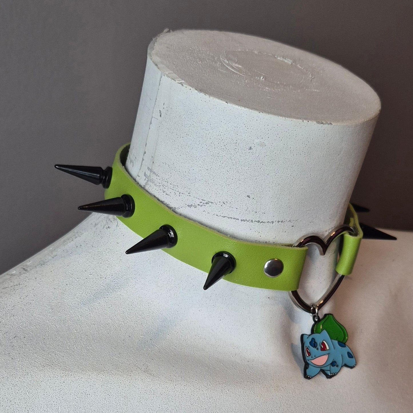 Chocker verde Bulbasaur