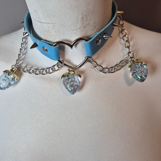 Chocker con fragole azzurre🍓
