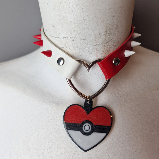 Chocker con Pokeball 3D a forma di cuore