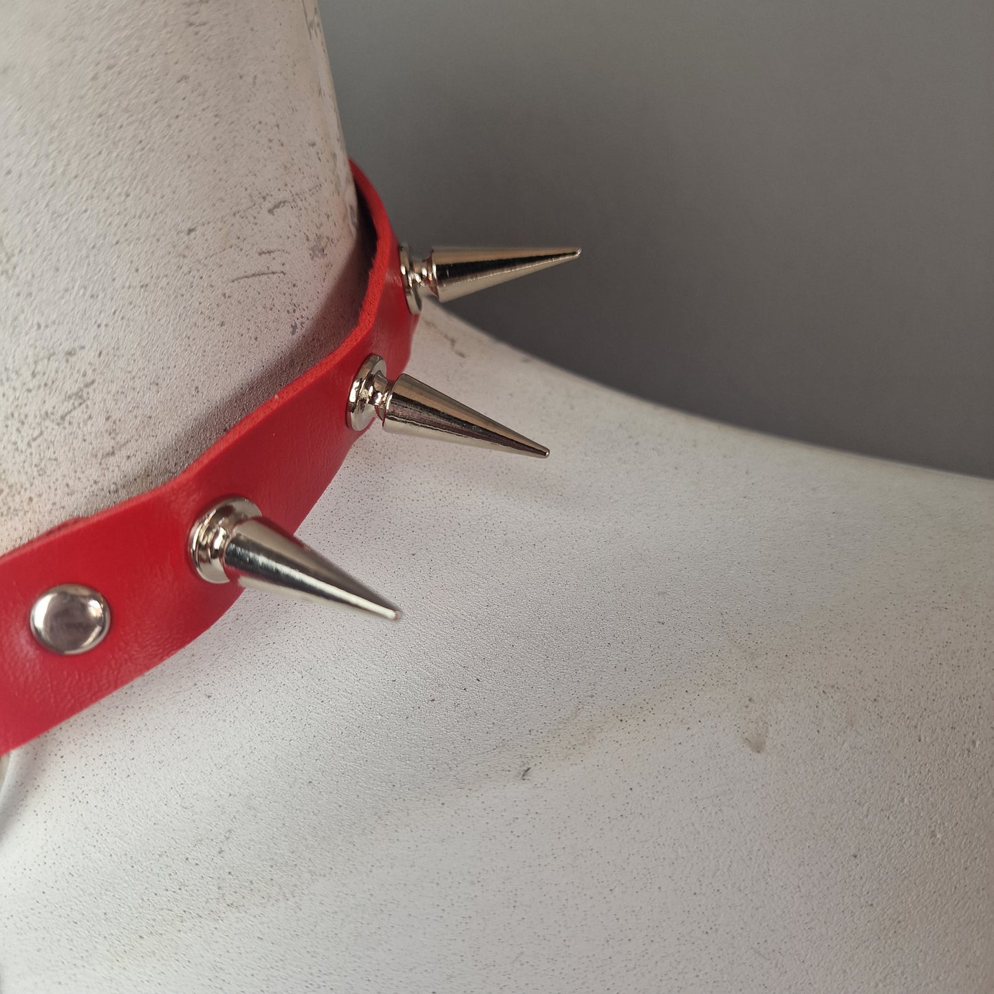 Chocker con Charizard 3D rosso