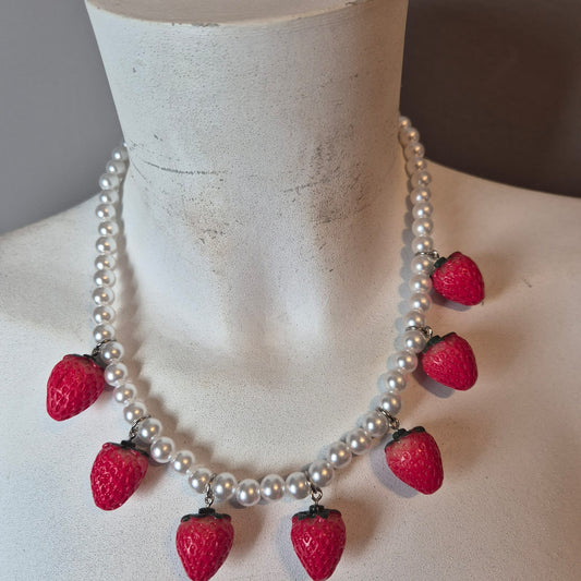 Collana con perline e fragole 🍓