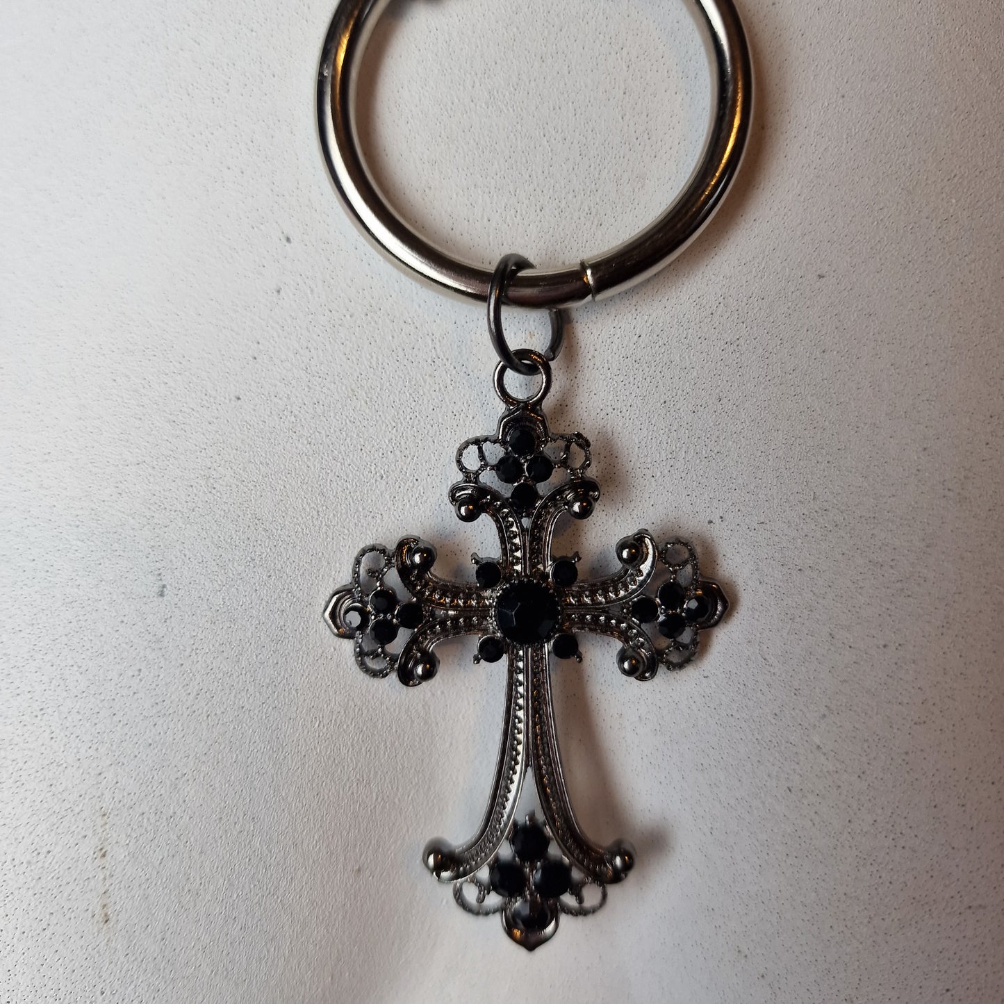 Collana con catena e croce