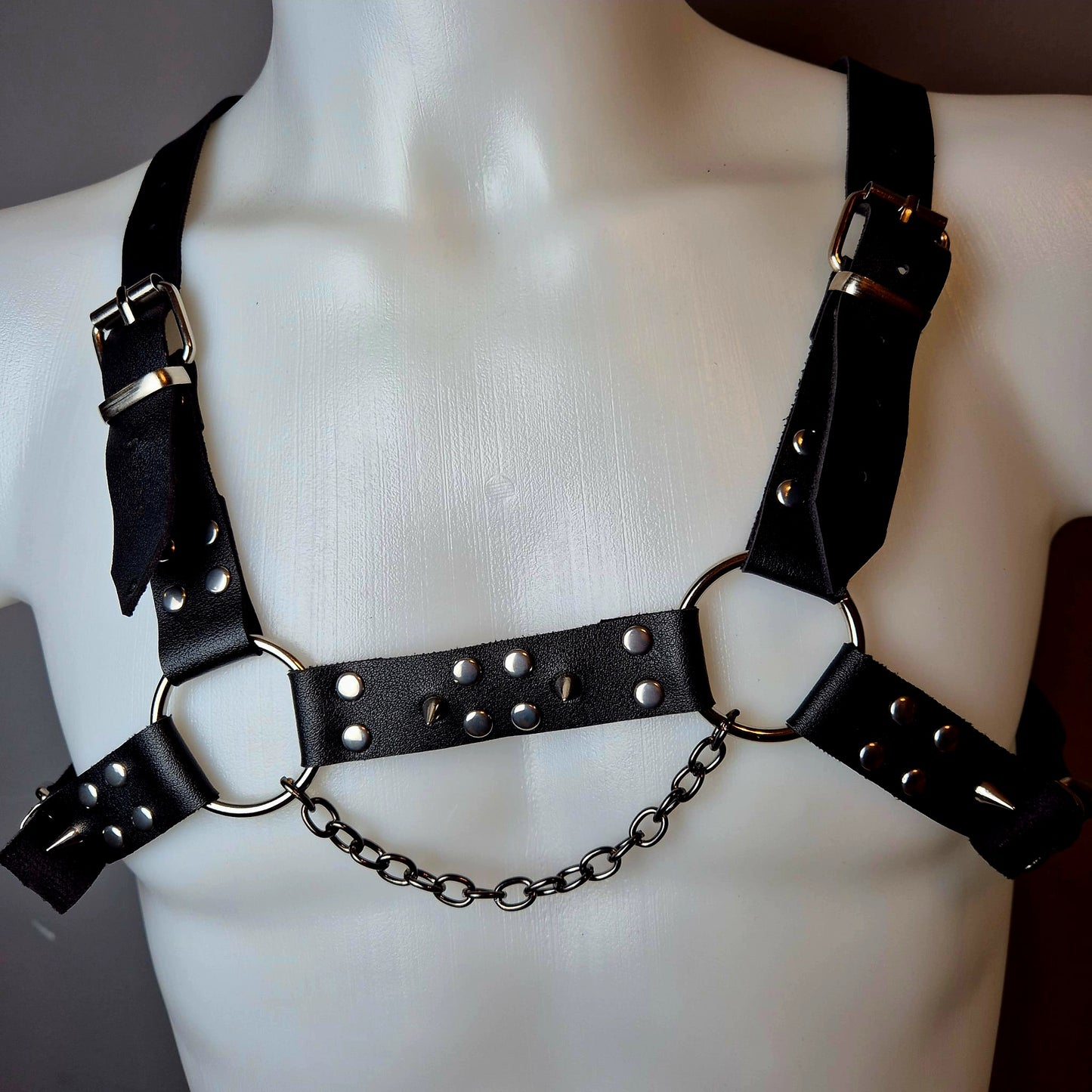 Harness da petto con catena