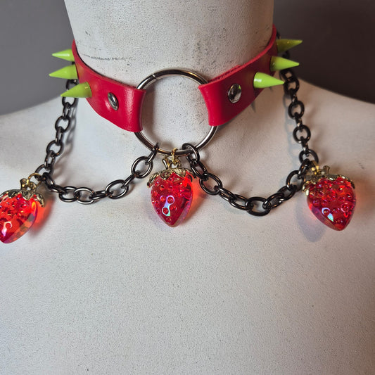 Chocker rosso con fragole🍓