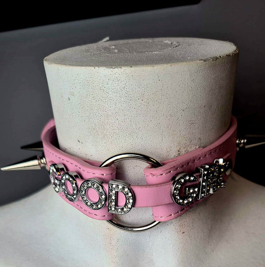 Chocker con scritta "Good girl"