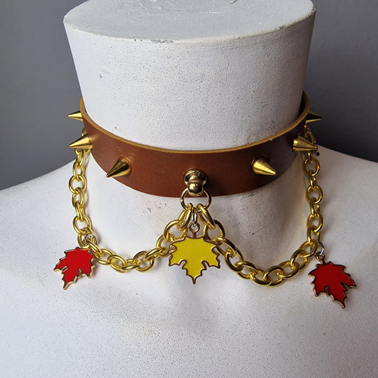 Chocker con catene oro