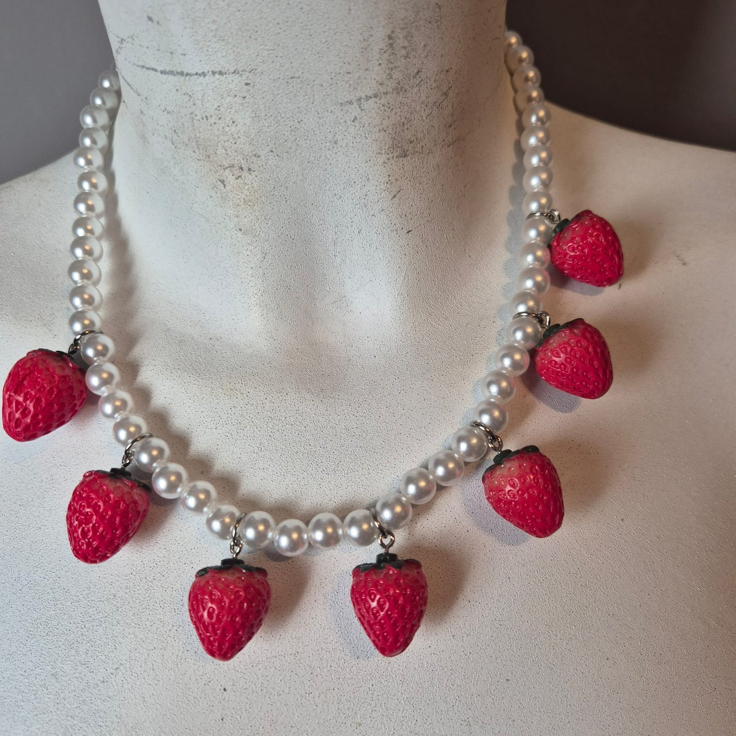 Collana con perline e fragole 🍓