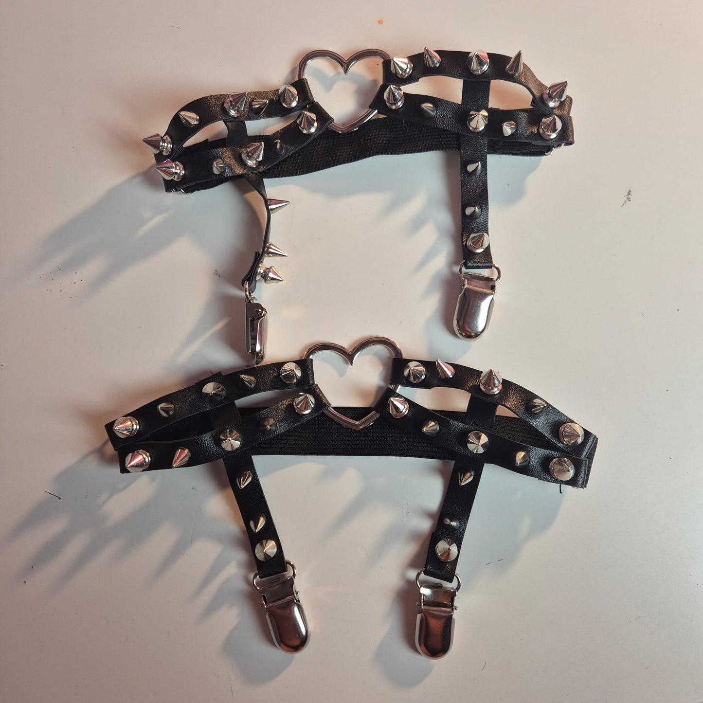 Coppia di Reggicalze con clip e borchie